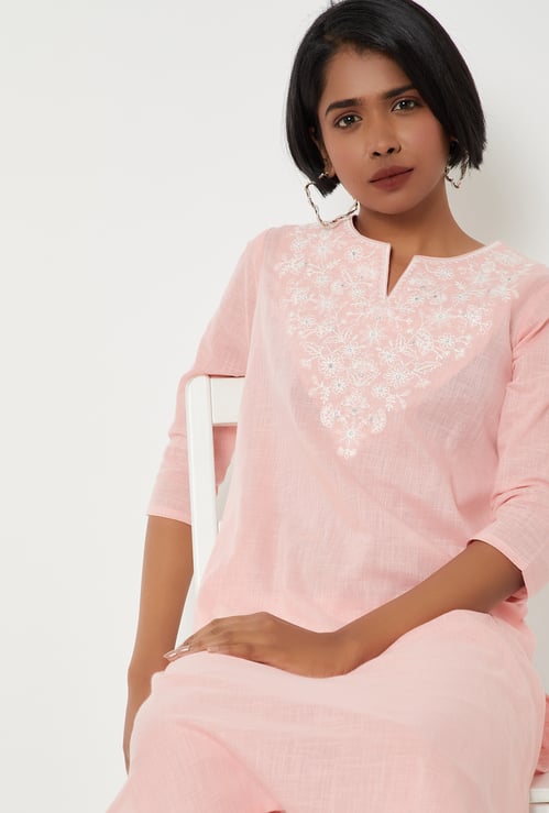 Women Embroidered Straight Kurta Set