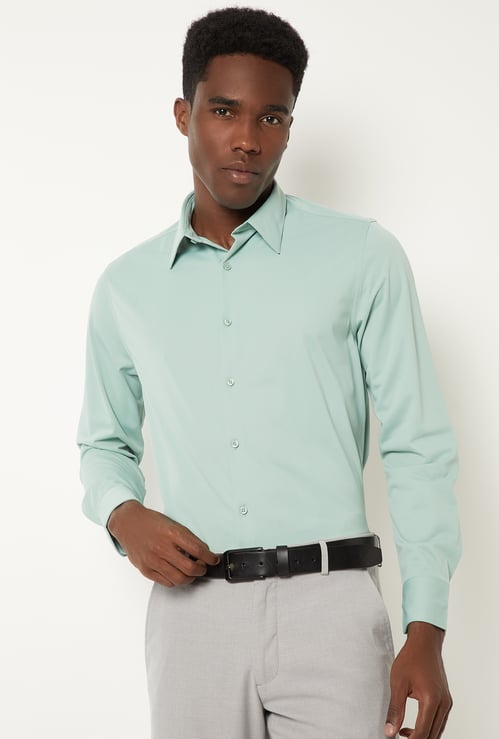 Men Solid Slim Fit Formal Shirt