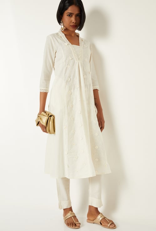 Women Floral Applique Kalidar Kurta