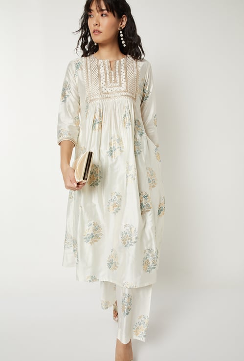 Women Printed Straight Kurta Set