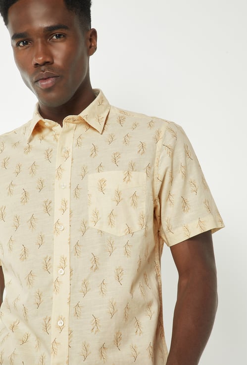 Men Printed Slim Fit Shirt