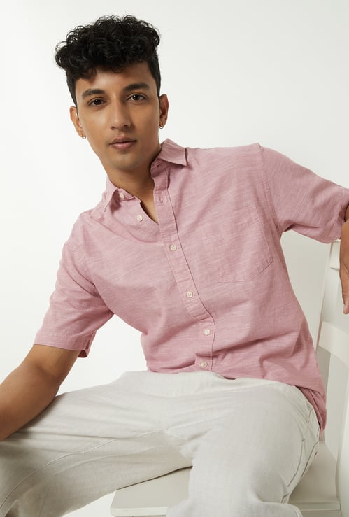 Men Solid Regular Fit Shirt