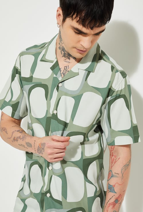 URB_N Men Printed Regular Fit Shirt
