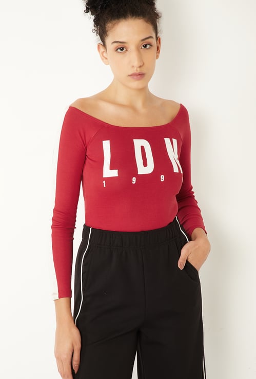 Women Printed Off-shoulder T-shirt