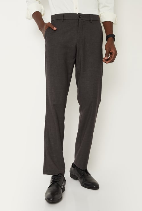 Men Solid Slim Fit Trousers