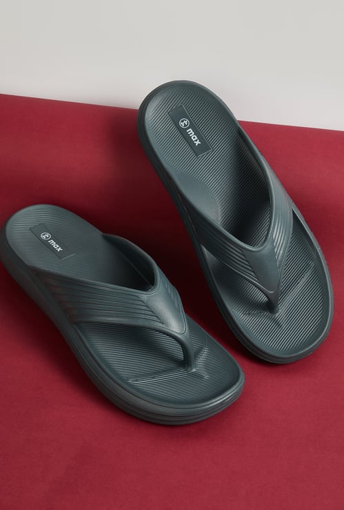 Men Textured Flip Flops