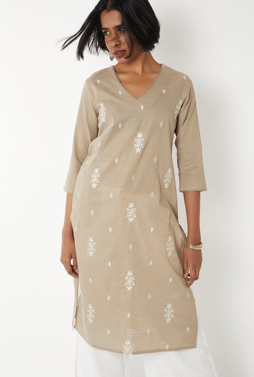 Women Embroidered Straight Kurta