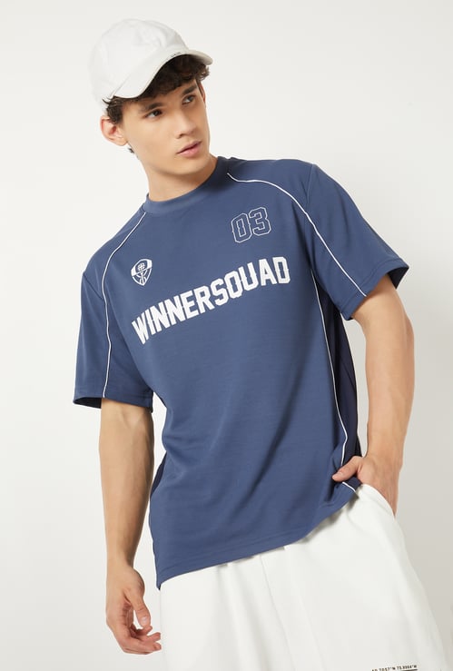 Men Typography Print Sports T-shirt