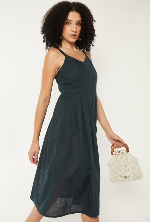Women Pleated A-line Midi Dress