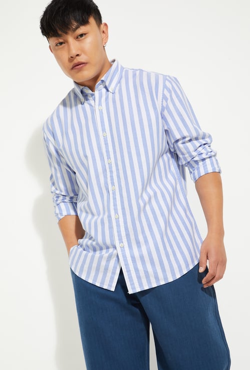 Men Soft Touch Regular Fit Oxford Shirt