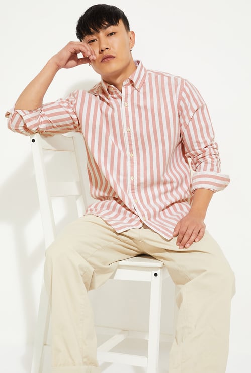 Men Soft Touch Regular Fit Oxford Shirt