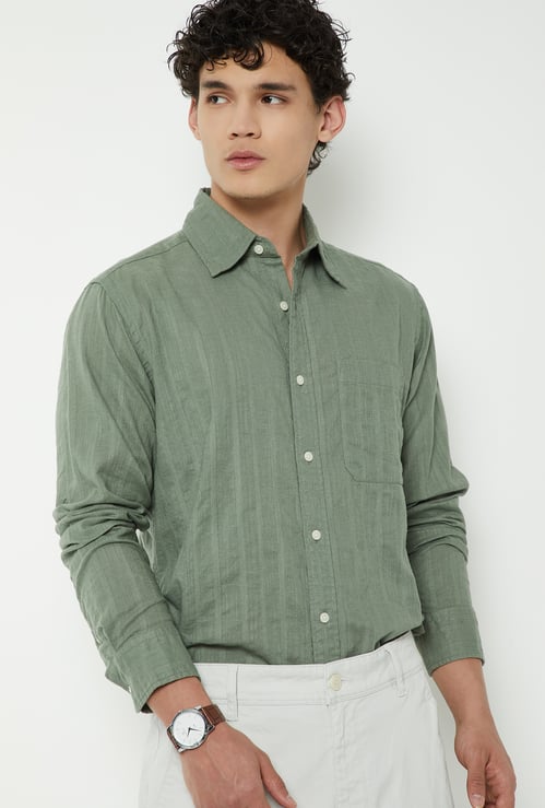 Men Regular Fit Solid Shirt