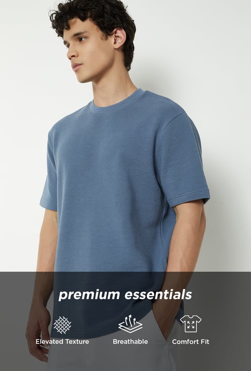 Men Textured T-shirt