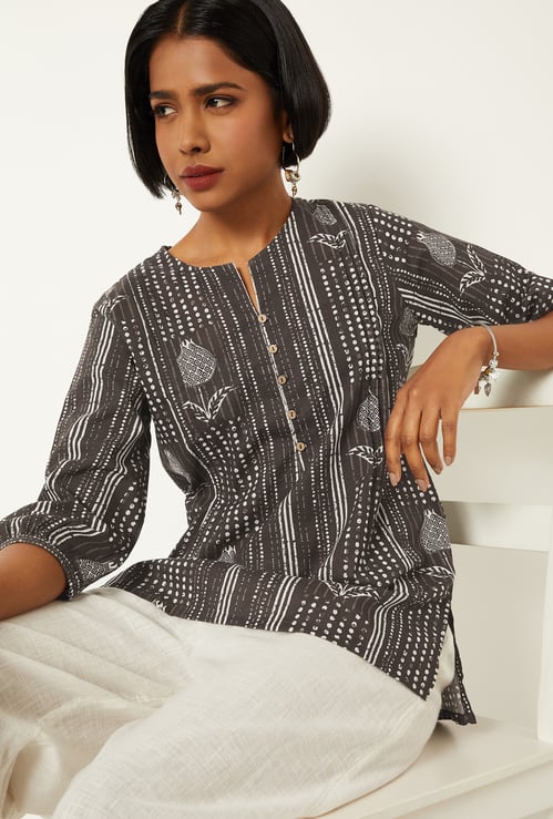 Women Printed Short Kurta
