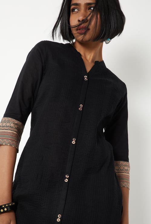 Women Pintuck Straight Kurta