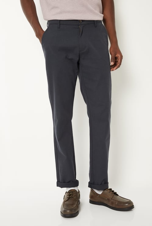 Men Solid Slim Fit Trousers