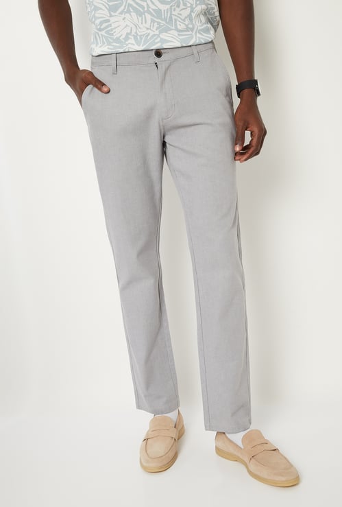 Men Solid Slim Fit Trousers