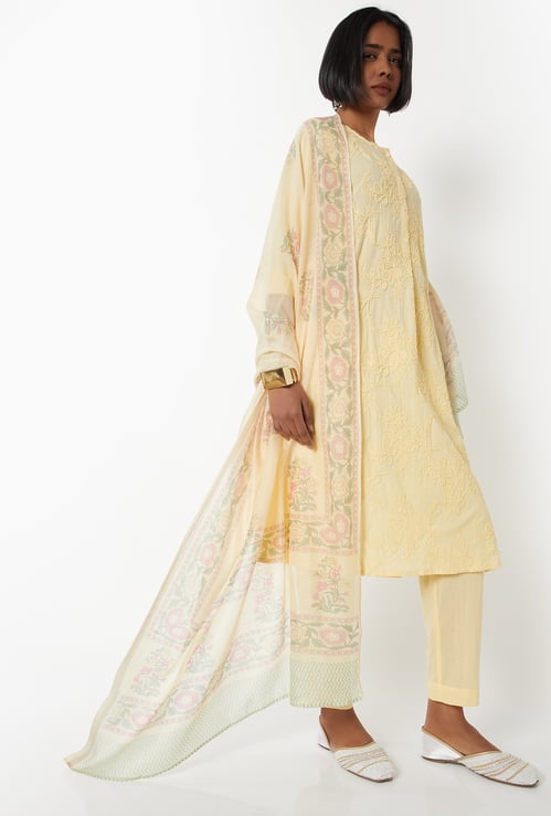 Women Embroidered Straight Kurta Set