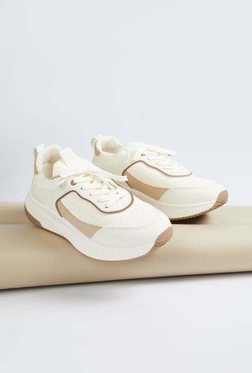 Men Colourblock Lace Up Sneakers