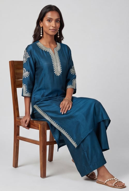 Women Embroidered Straight Kurta Set