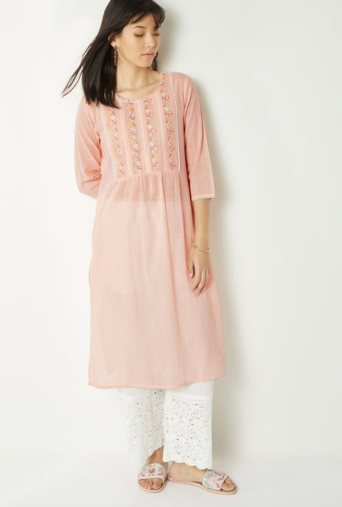 Women Yoke Embroidered Straight Kurta