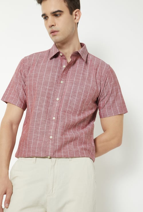 Men Striped Slim Fit Shirt