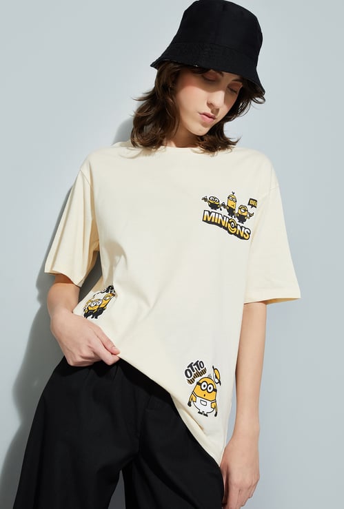 URB_N Women Minion Print Oversized T-shirt