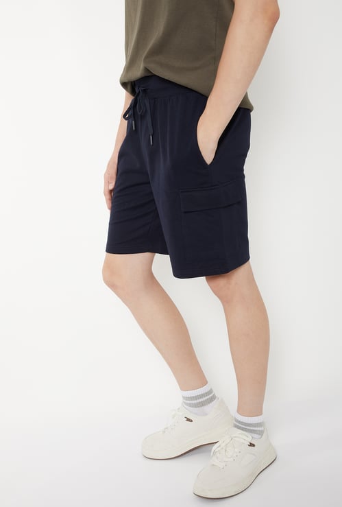 Men Solid Cargo Shorts