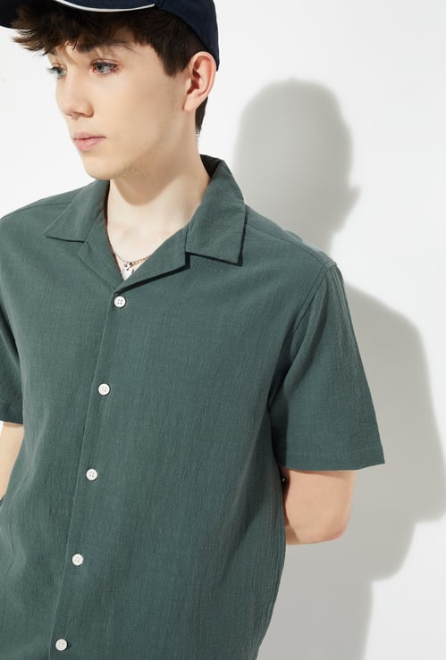 URB_N Men Solid Resort Shirt