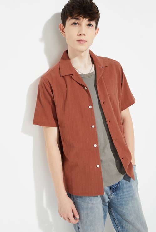 URB_N Men Solid Resort Shirt