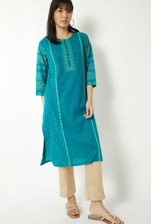 Women Embroidered Straight Kurta