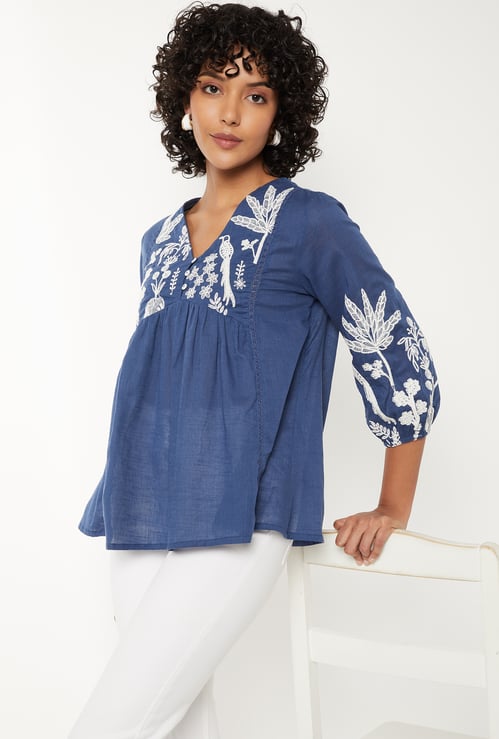 Women Embroidered Tunic