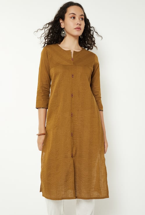 Women Pintuck Straight Kurta