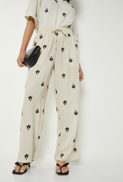 Women Embroidered Trousers
