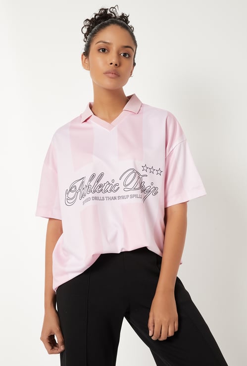 Women Typographic Print Johhny Collar T-shirt