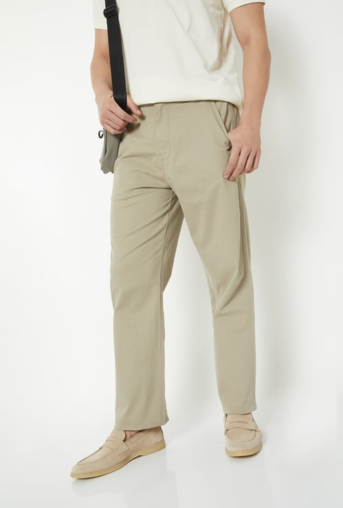 Men Solid Regular Fit Trousers