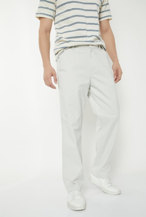 Men Solid Regular Fit Trousers