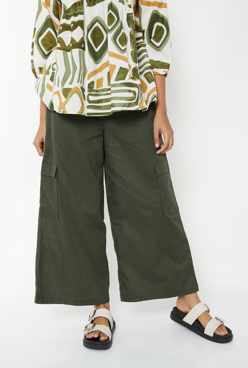 Women Solid Palazzos with Cargo Pockets