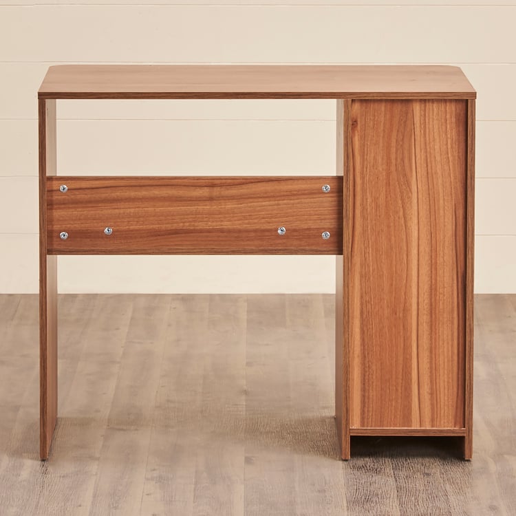Quadro Nxt Cosco Study Table - Brown
