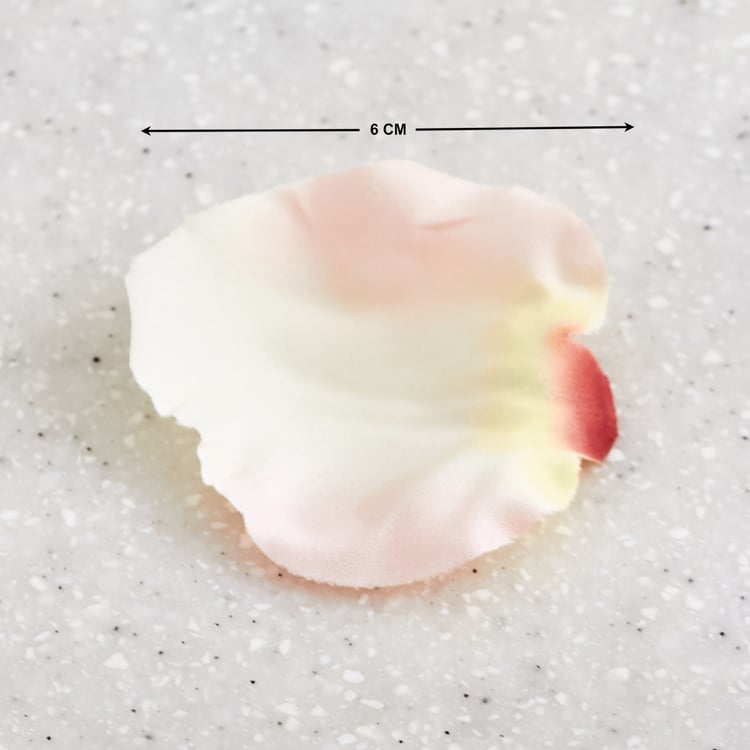 Gloria Hover Set of 40 Fabric Floating Rose Petals