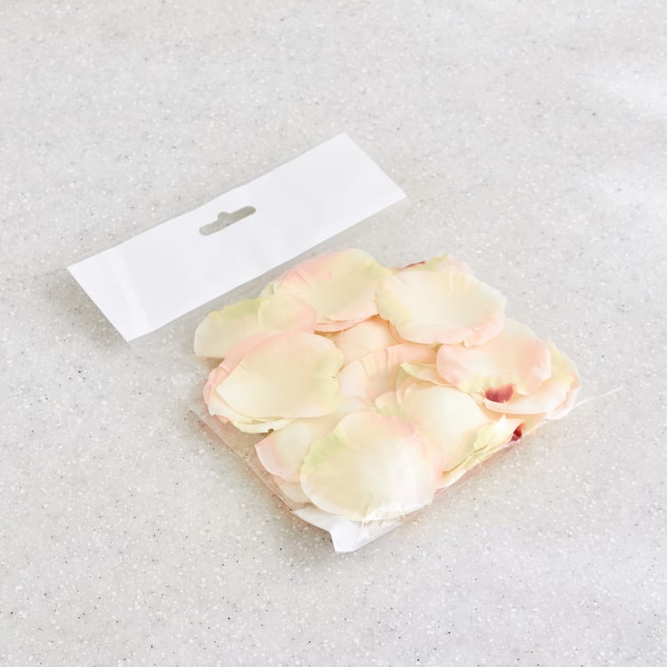 Gloria Hover Set of 40 Fabric Floating Rose Petals