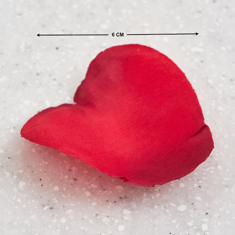 Gloria Hover Set of 40 Fabric Floating Rose Petals