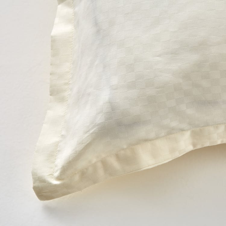 Zepher Jacquard Checkmate Set of 2 Cotton Pillow Covers - 70x45cm