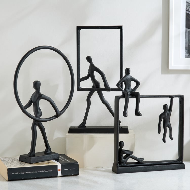 Romo Est Nico Metal Group Figurine