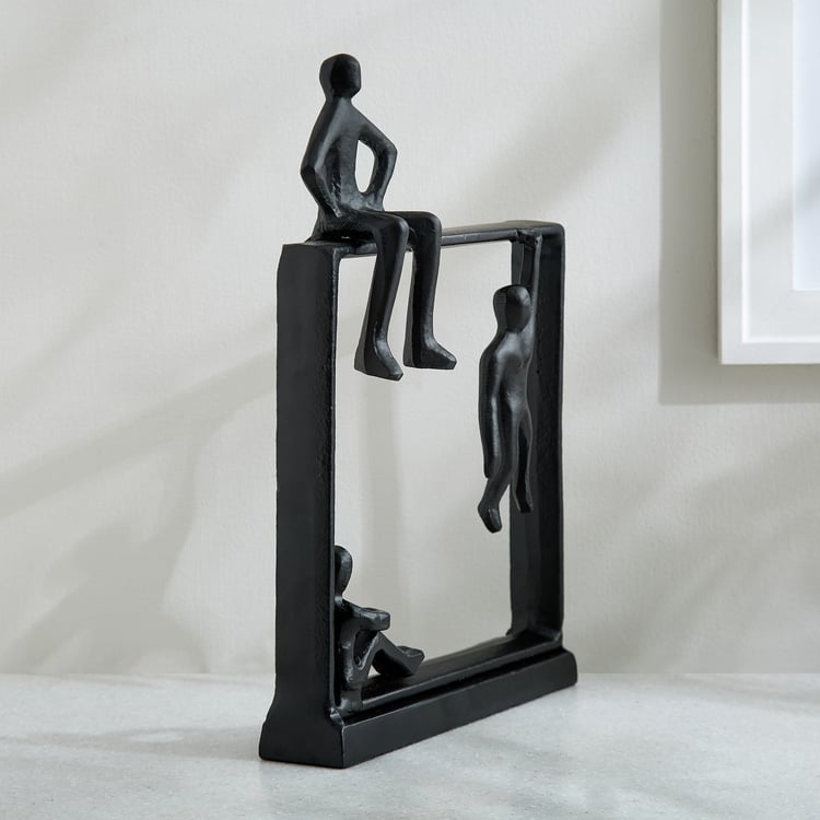 Romo Est Nico Metal Group Figurine
