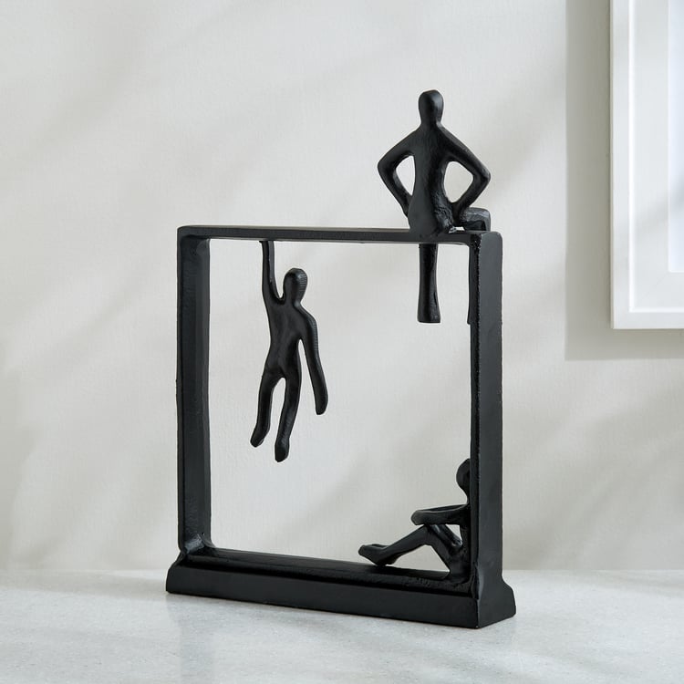 Romo Est Nico Metal Group Figurine