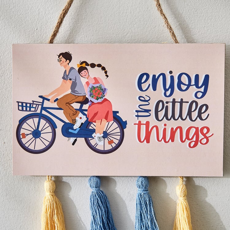 Garnet Interior Wooden Couple Hanging Wall Accent