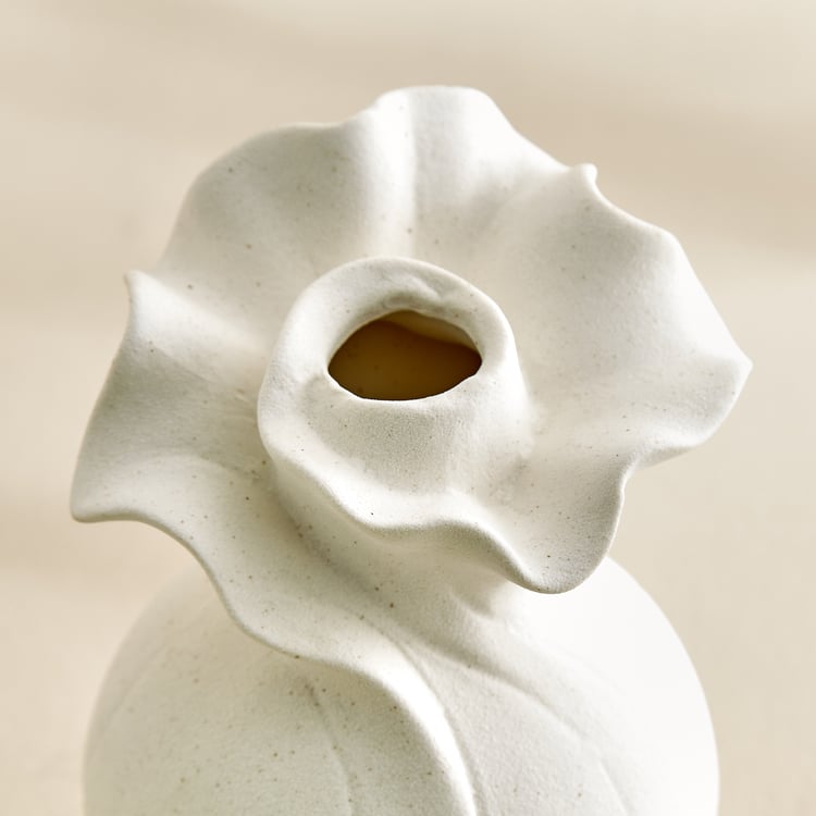 Splendid Barbara Ceramic Flow Vase