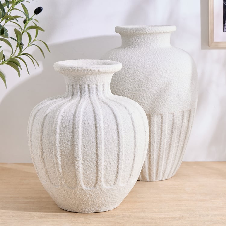 Dew Polyresin Ribbed Vase - Small