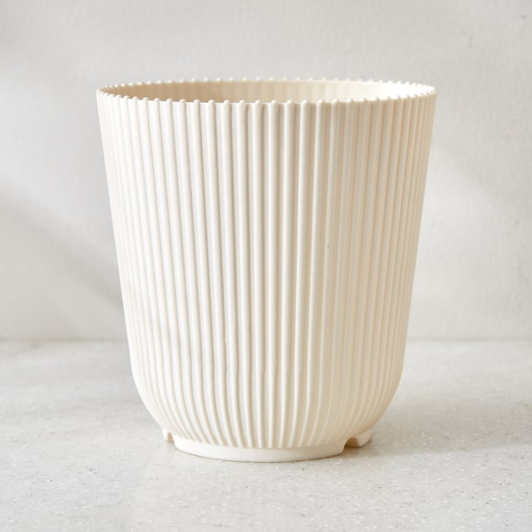 Nomad Viksa Polypropylene Ribbed Planter